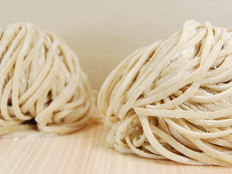 国産小麦 春よ恋 100% 12番平打ち 製麺画像1