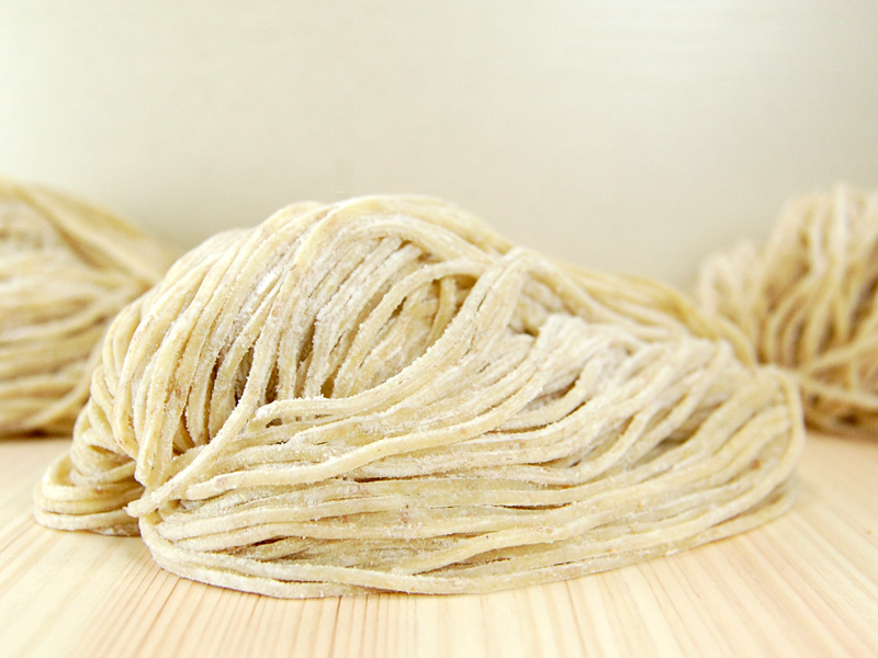 国産小麦 ゆめちから 100% 全粒粉入 製麺画像4